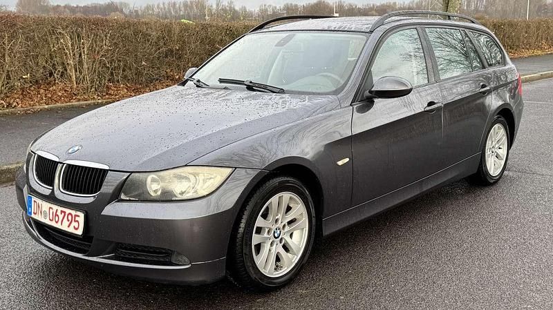 Sparkling graphite metallic Gebraucht 2006 BMW 320 Kombi | 2.750 € (Fairer Preis) - Bild 1/4