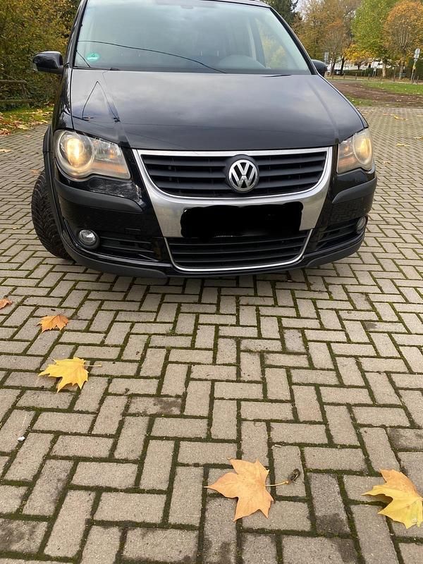 Schwarz Gebraucht 2007 VW Touran Van / Kleinbus | 1.699 € (Superpreis) - Bild 1/4