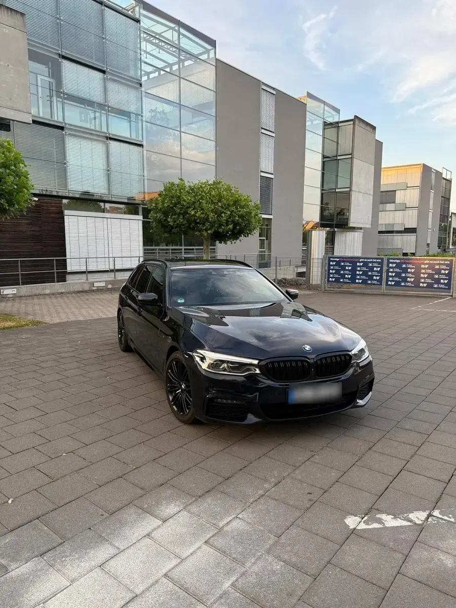 Gebraucht BMW 525 M Sport 231 PS (169 kW) 2019 Schwarz Kombi