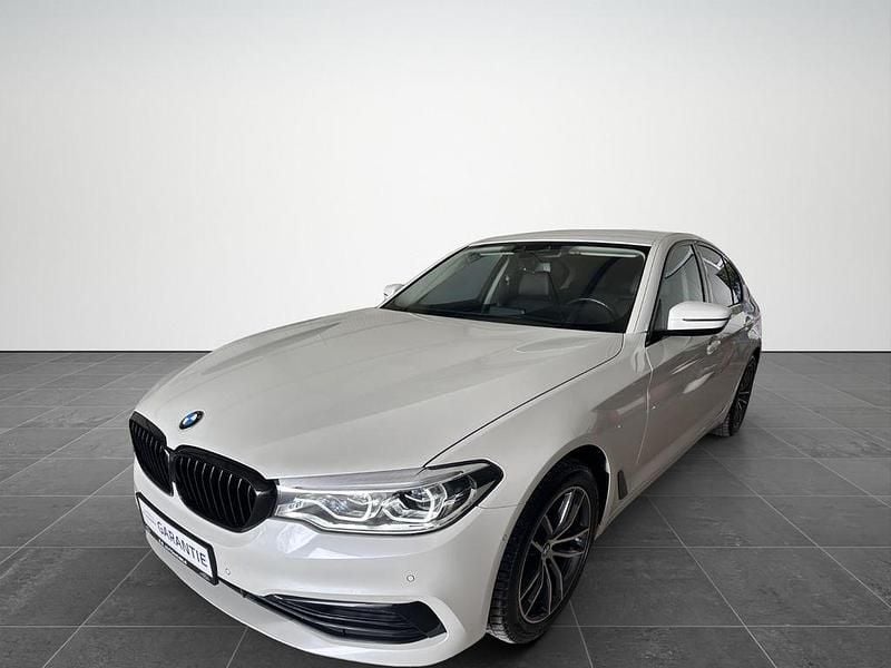Weiß Gebraucht 2019 BMW 530 Sport Line Limousine | 28.500 € (Guter Preis) - Bild 1/4