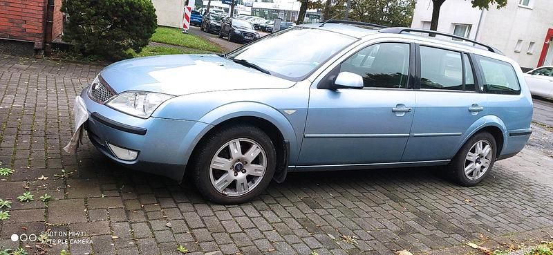 Blau Gebraucht 2005 Ford Mondeo Kombi | 2.600 € (Etwas zu teuer) - Bild 1/4