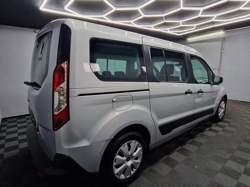 Gebraucht Ford Tourneo Trend 120 PS (88 kW) 2019 Polarsilber Van / Kleinbus