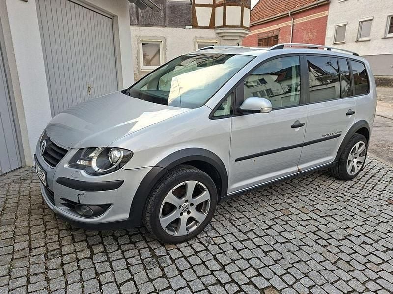 Gebraucht VW Touran Cross 140 PS (102 kW) 2009 Silber Van / Kleinbus