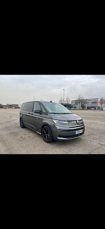 Gebraucht VW Multivan Edition 204 PS (150 kW) 2025 Grau Van