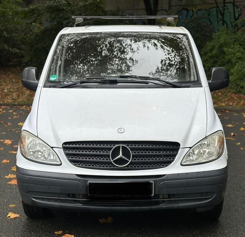 Weiß Gebraucht 2008 Mercedes Vito Van / Kleinbus | 5.999 € (Fairer Preis) - Bild 1/4