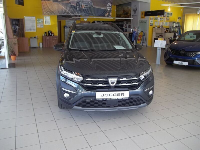 Gebraucht Dacia Jogger Extreme 110 PS (80 kW) 2023 Grau Van / Kleinbus