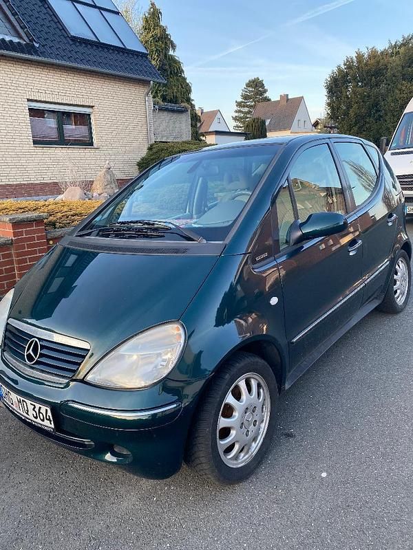 Gebraucht Mercedes A140 60 PS (44 kW) 2001 Grün Limousine