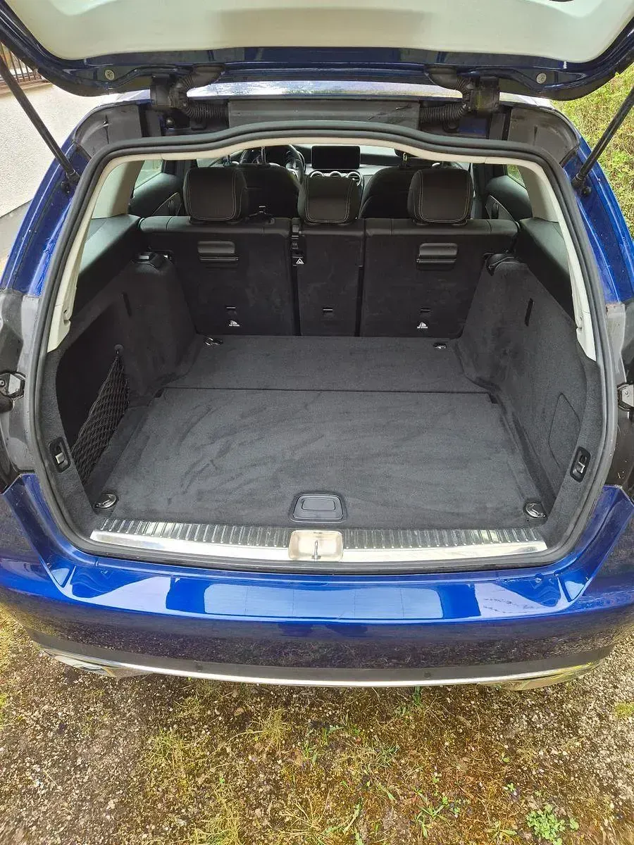 Gebraucht Mercedes C200 184 PS (135 kW) 2019 Blau Kombi