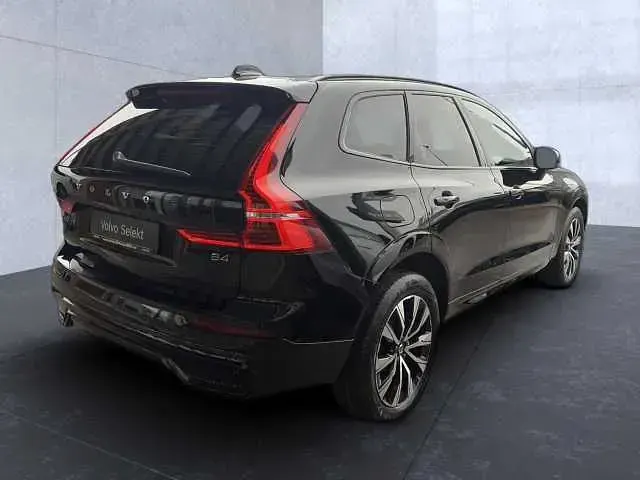 Gebraucht Volvo XC60 145 PS (106 kW) 2023 SUV