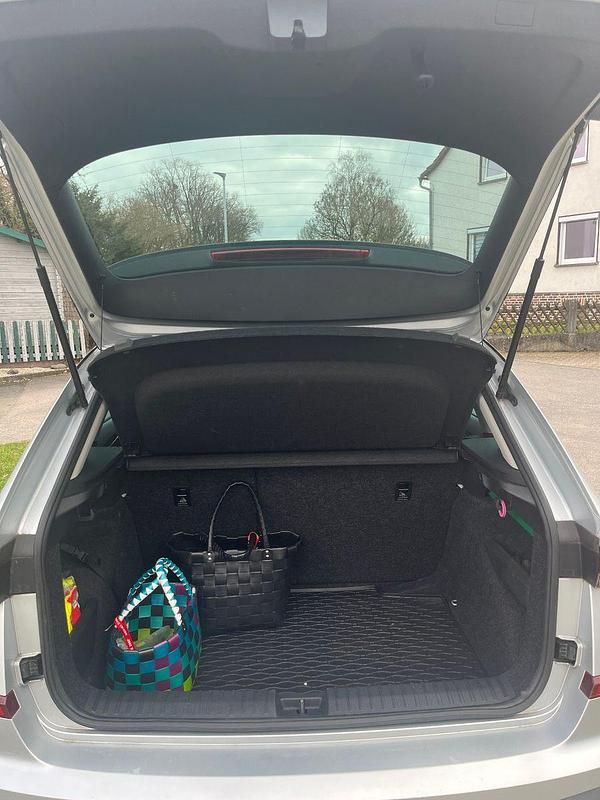 Gebraucht Skoda Kamiq Drive 150 PS (110 kW) 2024 Silber SUV