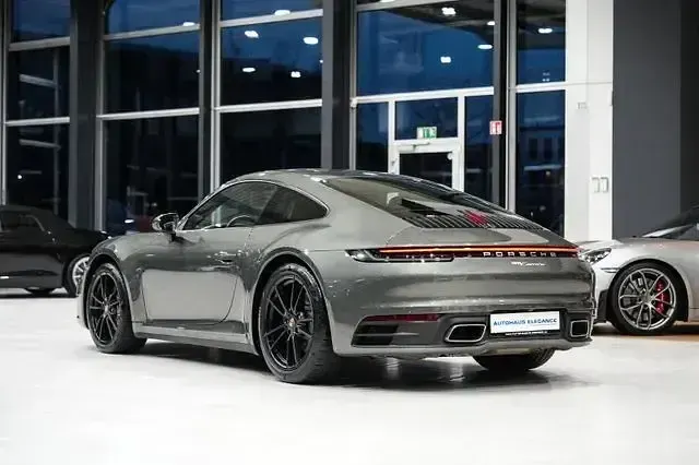 Gebraucht Porsche 911 385 PS (283 kW) 2021 Grün Coupé