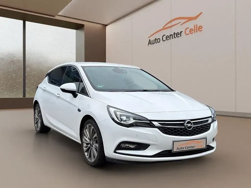 Gebraucht Opel Astra Innovation 150 PS (110 kW) 2015 Weiß Limousine