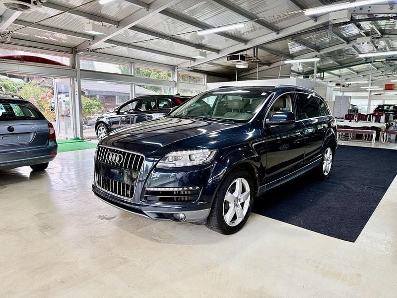 Blau Gebraucht 2009 Audi Q7 Ambiente SUV | 9.990 € (Guter Preis) - Bild 1/4