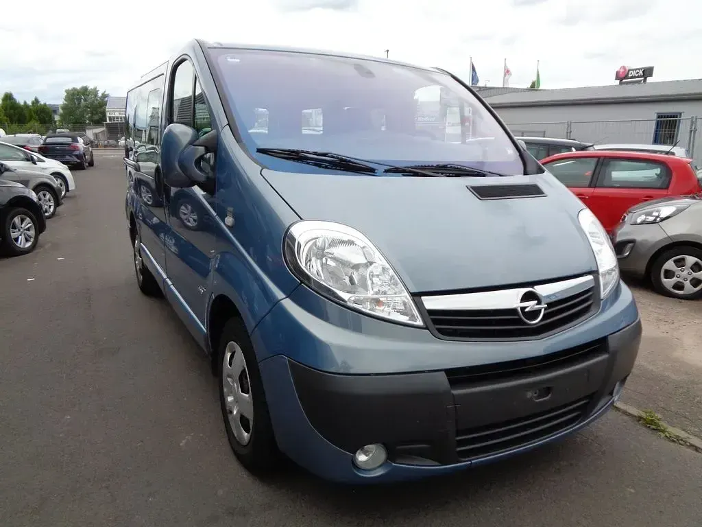 Gebraucht Opel Vivaro Cosmo 145 PS (106 kW) 2011 Blau Van / Kleinbus