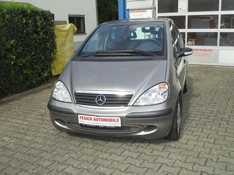 Beige Gebraucht 2004 Mercedes A140 Classic Limousine | 4.500 € - Bild 1/4