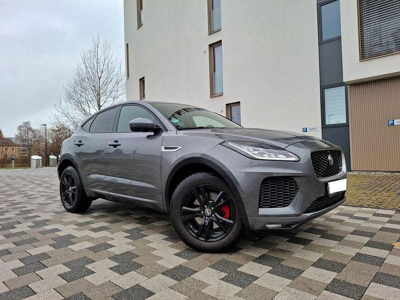 Grau Gebraucht 2019 Jaguar E-Pace R-Dynamic SUV | 23.800 € (Fairer Preis) - Bild 1/4