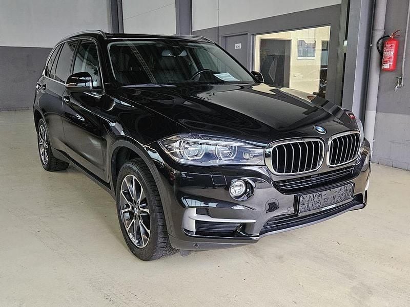 Black sapphire metallic Gebraucht 2015 BMW X5 SUV | 26.900 € (Superpreis) - Bild 1/4