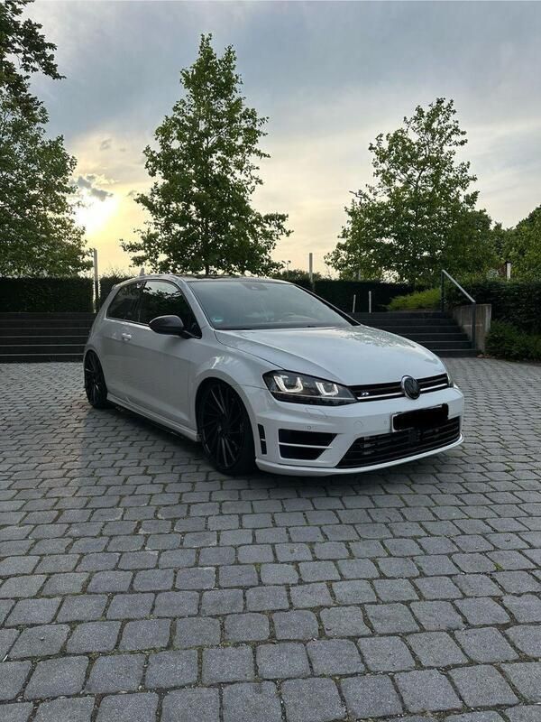 Weiß Gebraucht 2013 VW Golf VI R Coupé | 21.000 € - Bild 1/4