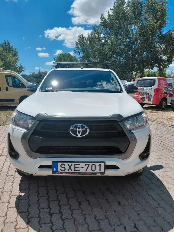 Gebraucht Toyota HiLux 150 PS (110 kW) 2021 Weiß Pickup