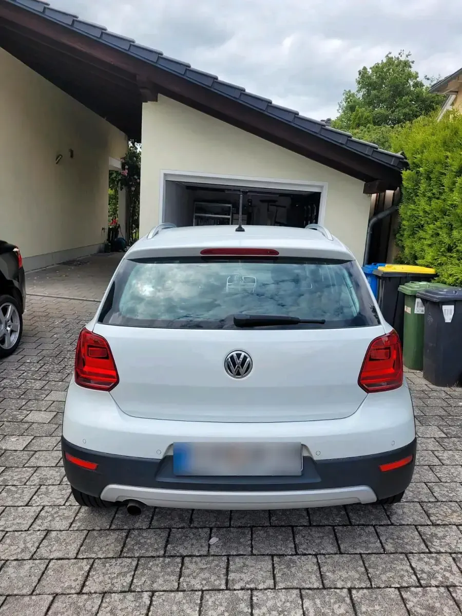 Gebraucht VW Polo Cross 90 PS (66 kW) 2017 Weiß Kleinwagen