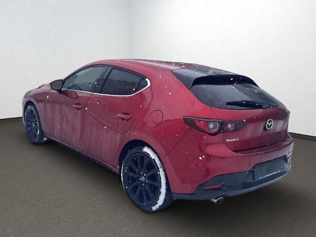 Neu Mazda 3 Homura-Line 140 PS (102 kW) 2026 Rot Limousine