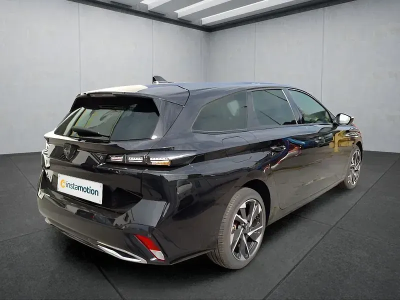 Gebraucht Peugeot 308 145 PS (106 kW) 2025 Weiß Kleinwagen