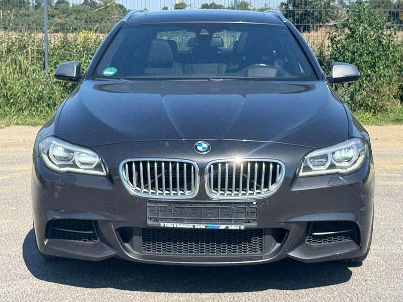 Schwarz Gebraucht 2015 BMW M550 M Sport Limousine | 15.990 € (Guter Preis) - Bild 1/4
