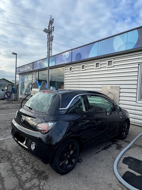 Second-hand Opel Adam 70 CP (51 kW) 2017 Negru Hatchback