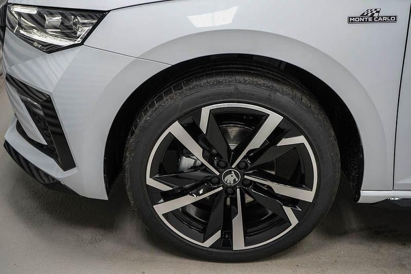 Neu Skoda Scala Monte Carlo 116 PS (85 kW) 2025 Moon weiß Kleinwagen
