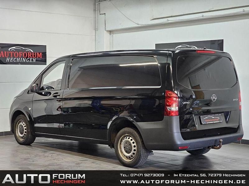Gebraucht Mercedes Vito 114 PS (83 kW) 2015 Obsidianschwarz Van