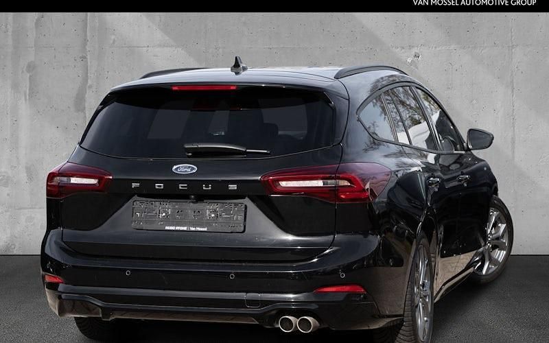 Gebraucht Ford Focus ST-Line X 116 PS (85 kW) 2024 Schwarz Kombi