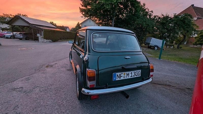 Grün Gebraucht 1991 Mini 1300 Kleinwagen | 15.222 € - Bild 1/4