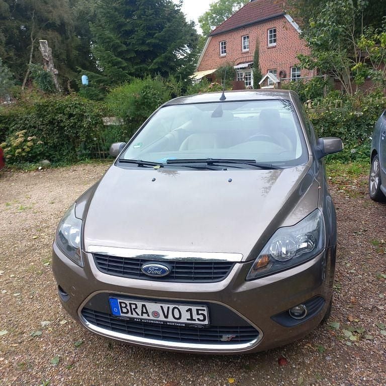 Braun Gebraucht 2008 Ford Focus Cabriolet Trend Cabrio | 2.800 € (Guter Preis) - Bild 1/4