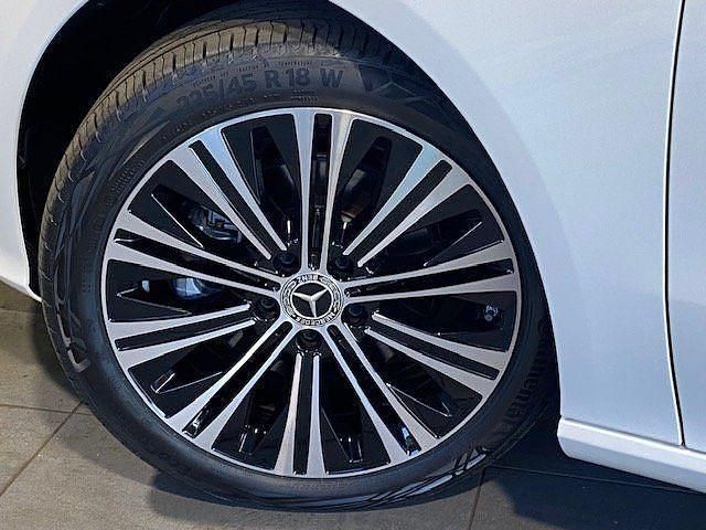 Gebraucht Mercedes CLA200 Shooting Brake 150 PS (110 kW) 2023 Kombi