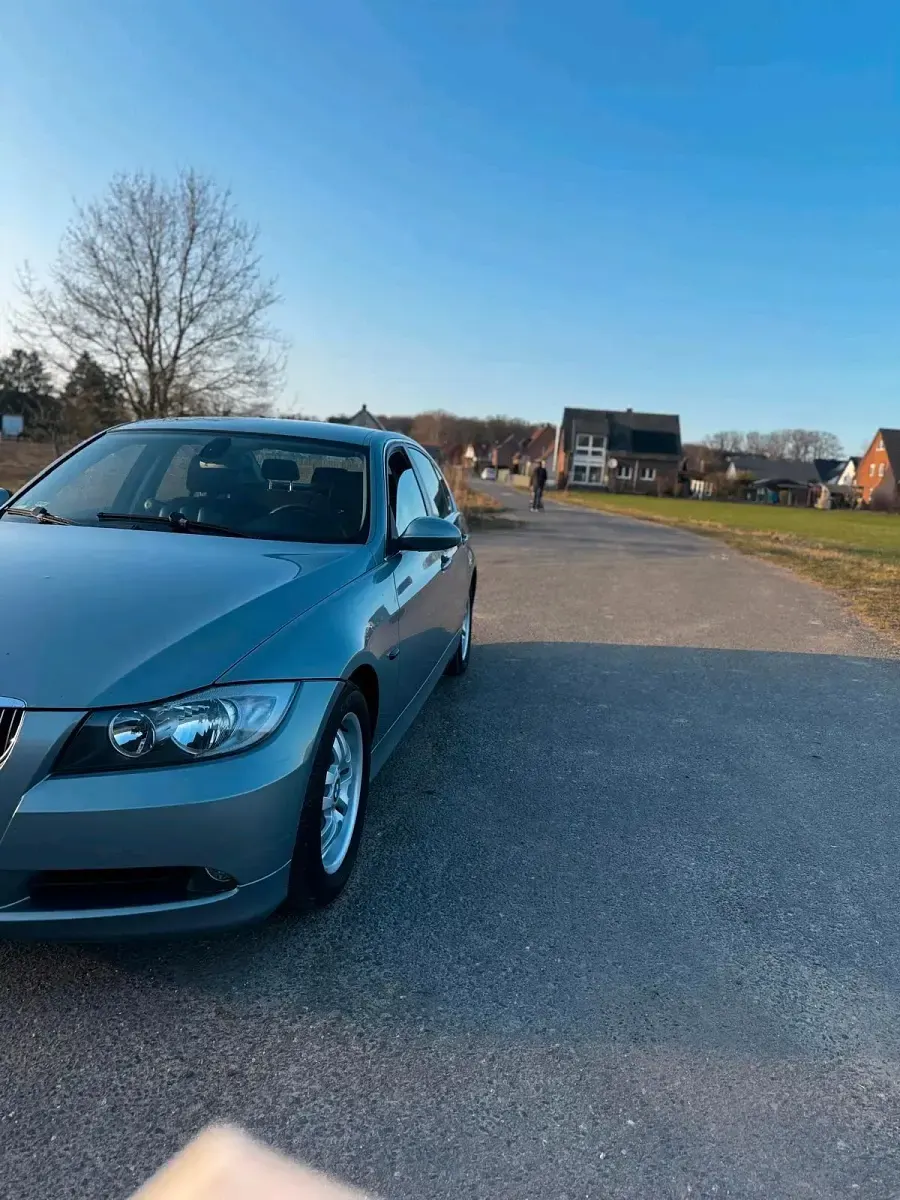 Brugt BMW 325 217 HK (159 kW) 2005 Grøn Sedan