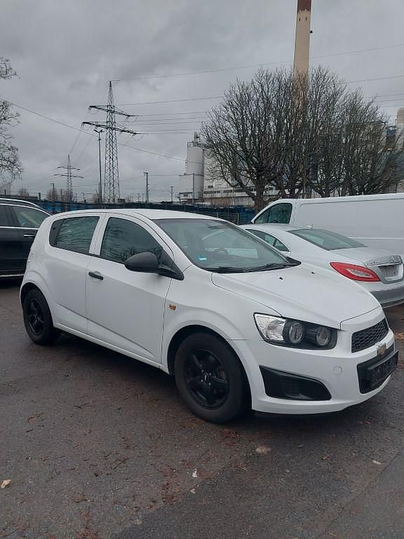 Gebraucht Chevrolet Aveo LS 69 PS (50 kW) 2013 Weiß Kleinwagen