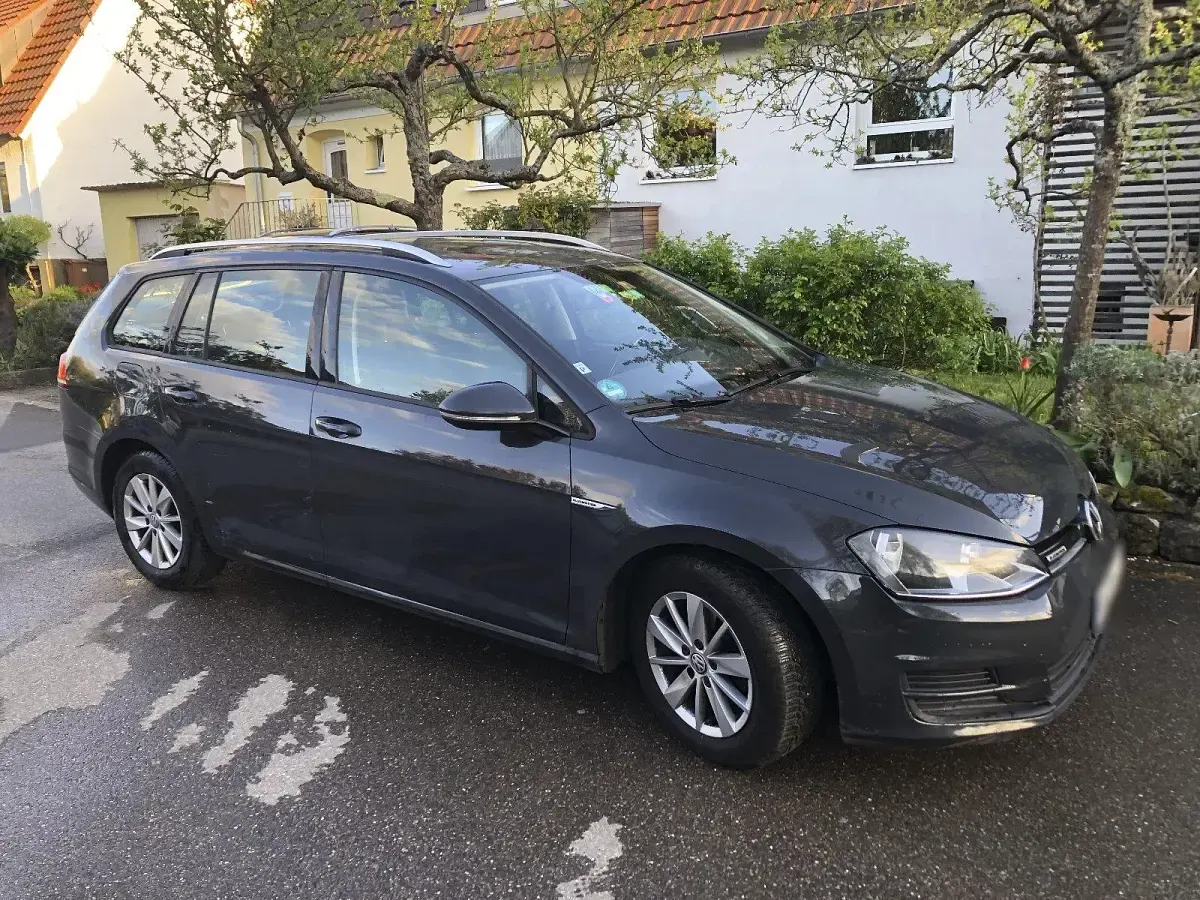 Gebraucht VW Golf VII 110 PS (80 kW) 2015 Grau Kombi