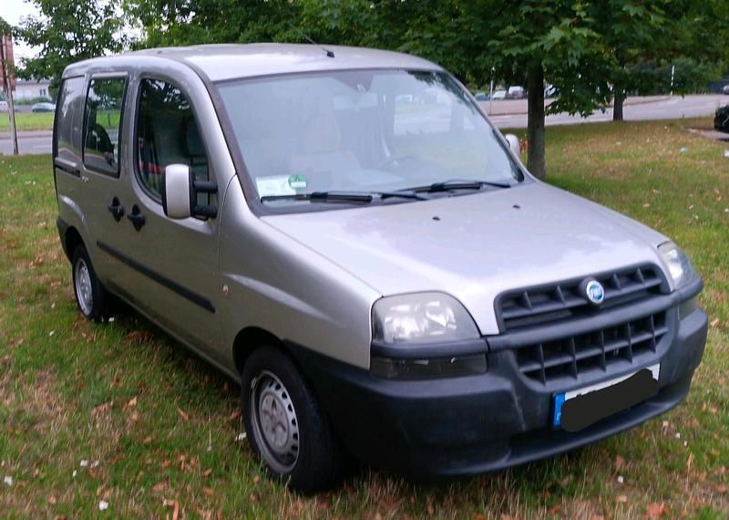 Silber Gebraucht 2005 Fiat Doblò Van / Kleinbus | 3.200 € (Etwas zu teuer) - Bild 1/4