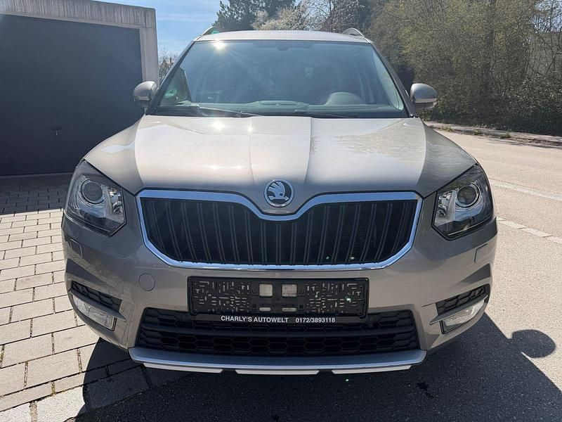 Gebraucht Skoda Yeti Drive 125 PS (91 kW) 2017 Beige SUV