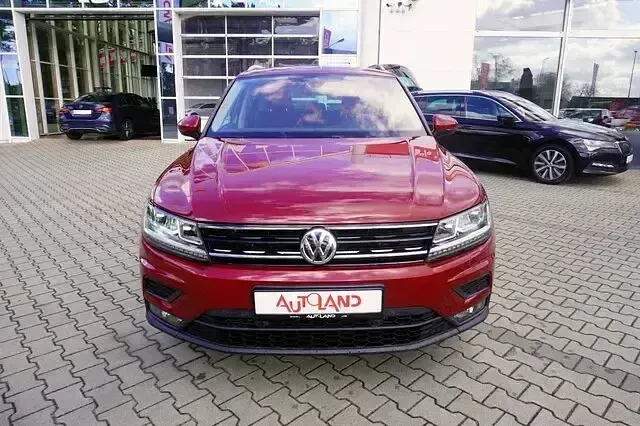 Gebraucht VW Tiguan Sound 179 PS (131 kW) 2017 Rot SUV