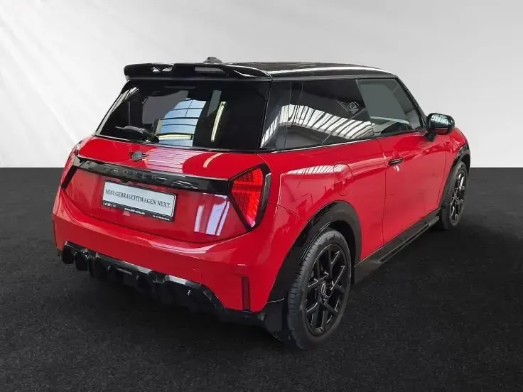 Używany Mini Cooper 114 kW (156 KM) 2025 Czerwony Hatchback