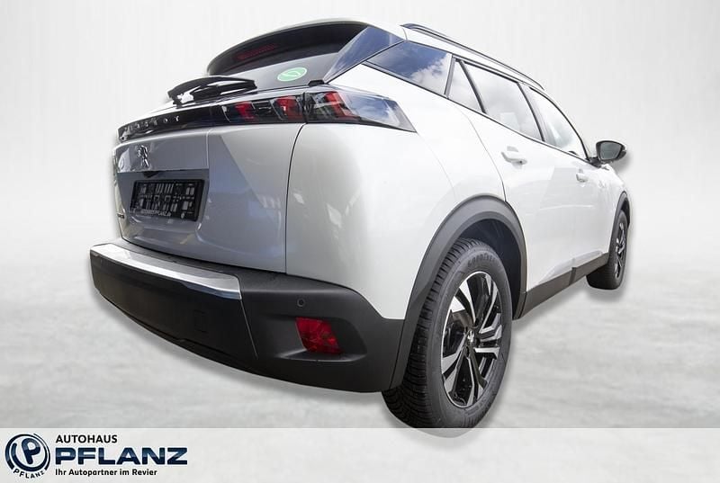 Gebraucht Peugeot e-2008 Allure 100 kW (136 PS) 2023 Weiss SUV