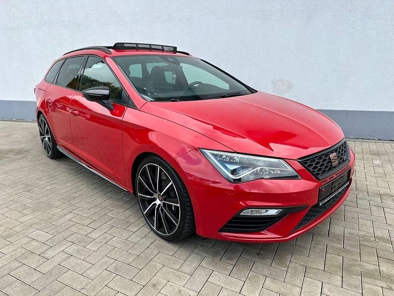 Rot Gebraucht 2020 Cupra Leon Kombi | 20.900 € (Superpreis) - Bild 1/4