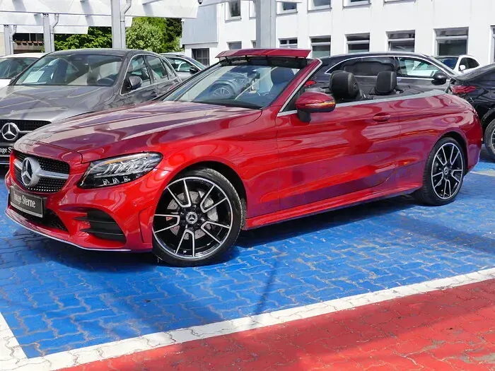 Używany Mercedes C200 AMG 184 KM (135 kW) 2021 Kabriolet