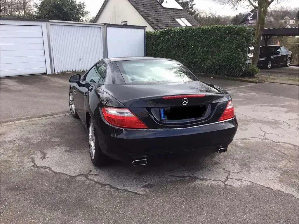 Gebraucht Mercedes SLK250 204 PS (150 kW) 2012 Schwarz Cabrio