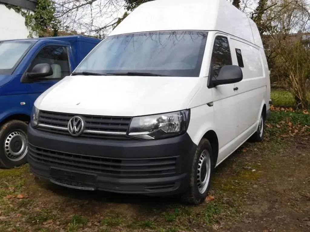 Second-hand VW T6 140 CP (102 kW) 2016 Alb Van