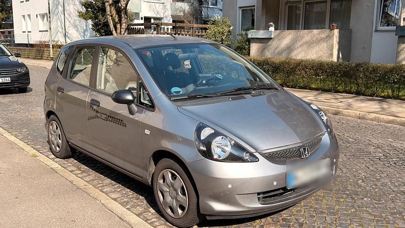 Gebraucht Honda Jazz 78 PS (57 kW) 2007 Grau Kleinwagen
