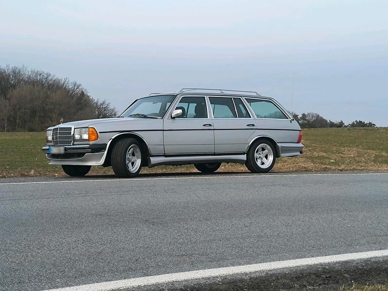 Gebraucht Mercedes E280 185 PS (136 kW) 1983 Silber Kombi