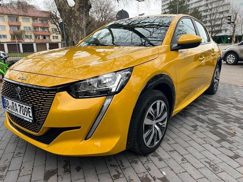 Gebraucht Peugeot e-208 Active 100 kW (136 PS) 2021 Gelb Kleinwagen