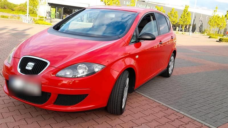 Second-hand Seat Altea 105 CP (77 kW) 2007 Roșu Break